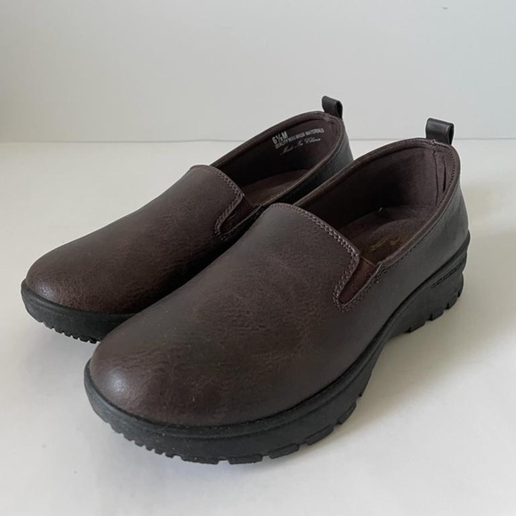 NEW Easy Street Juanita Flat Sneaker In Brown - Picture 8 of 9